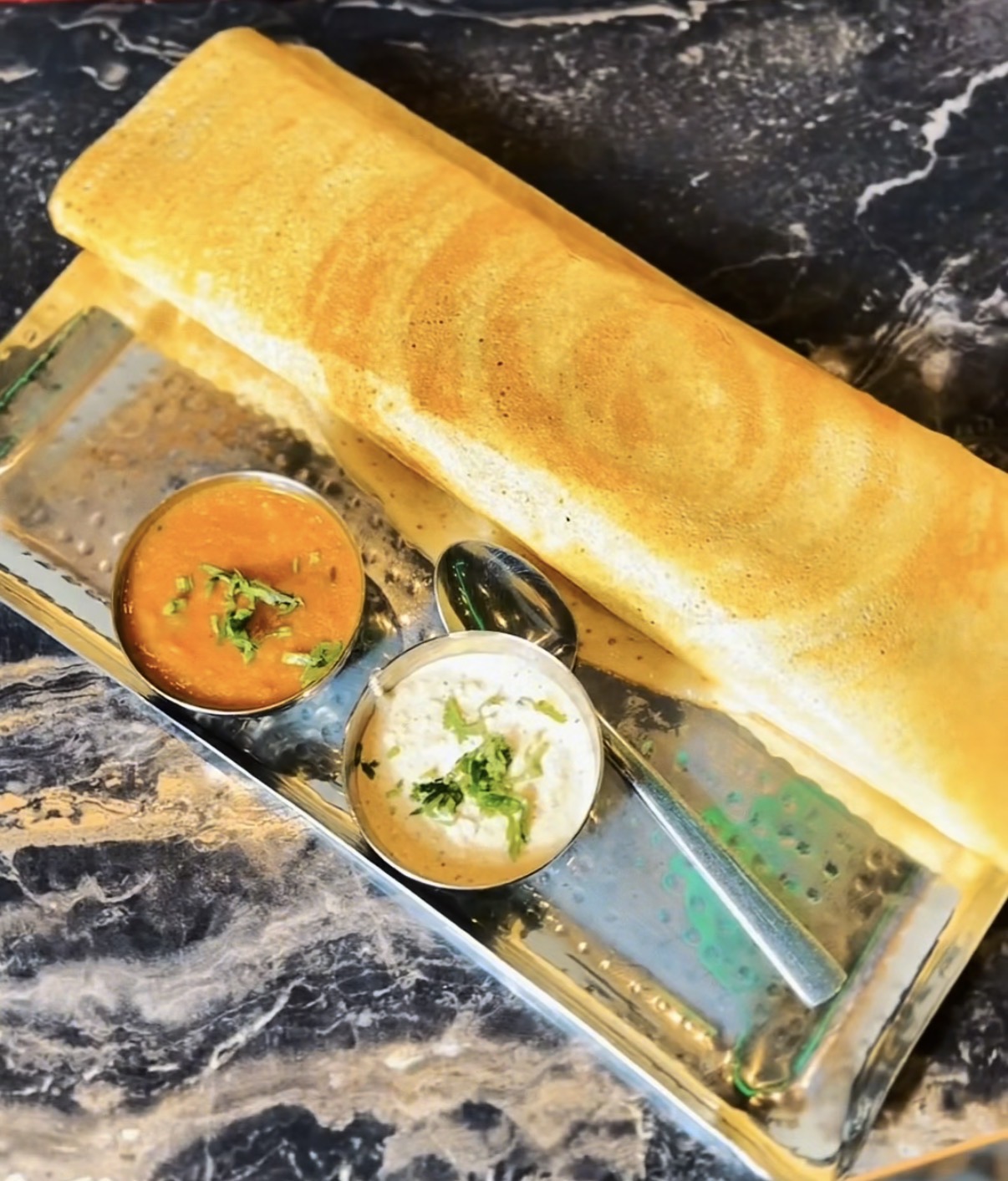Masala dosa with sambar and chutney